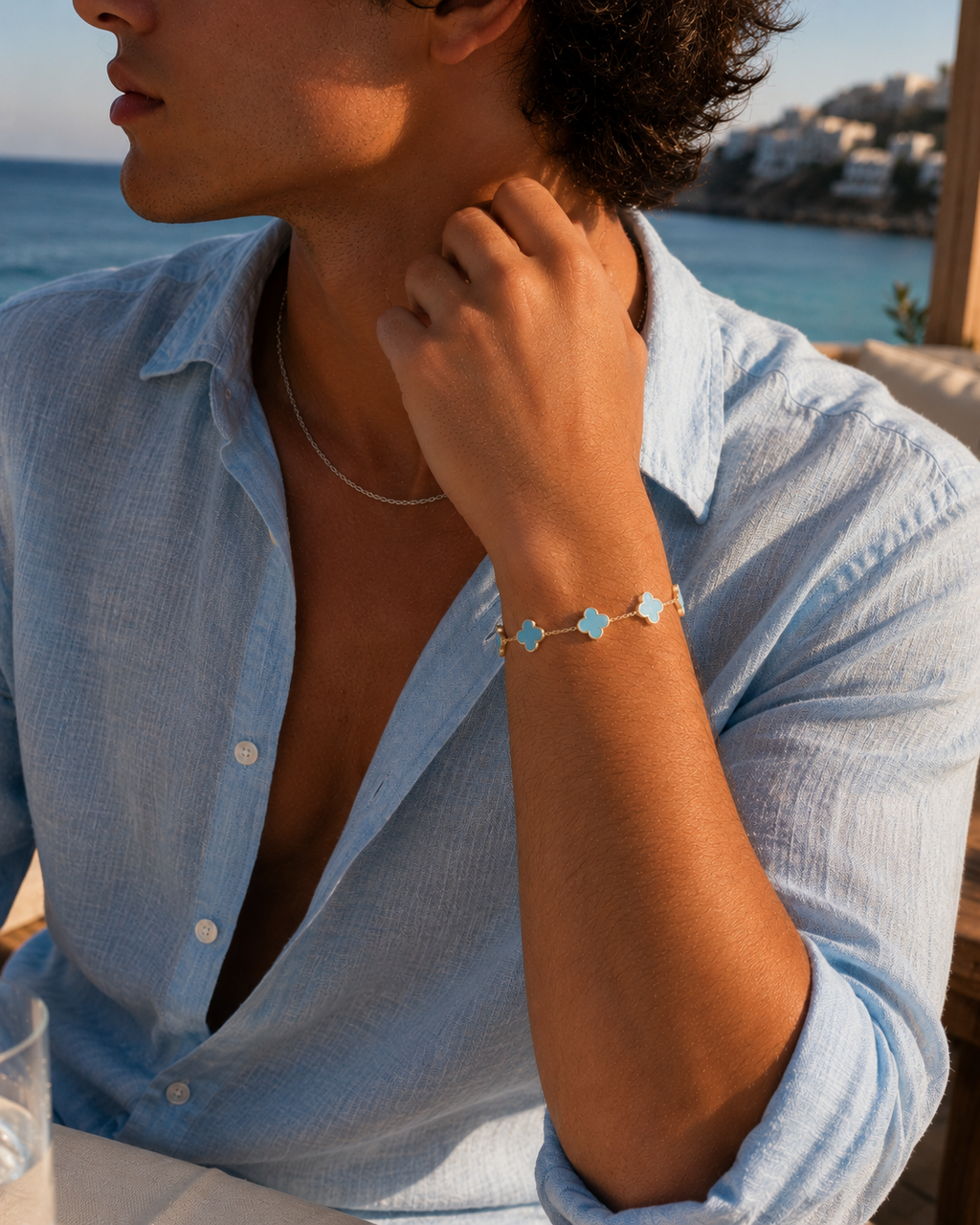 Blue Clover Armband
